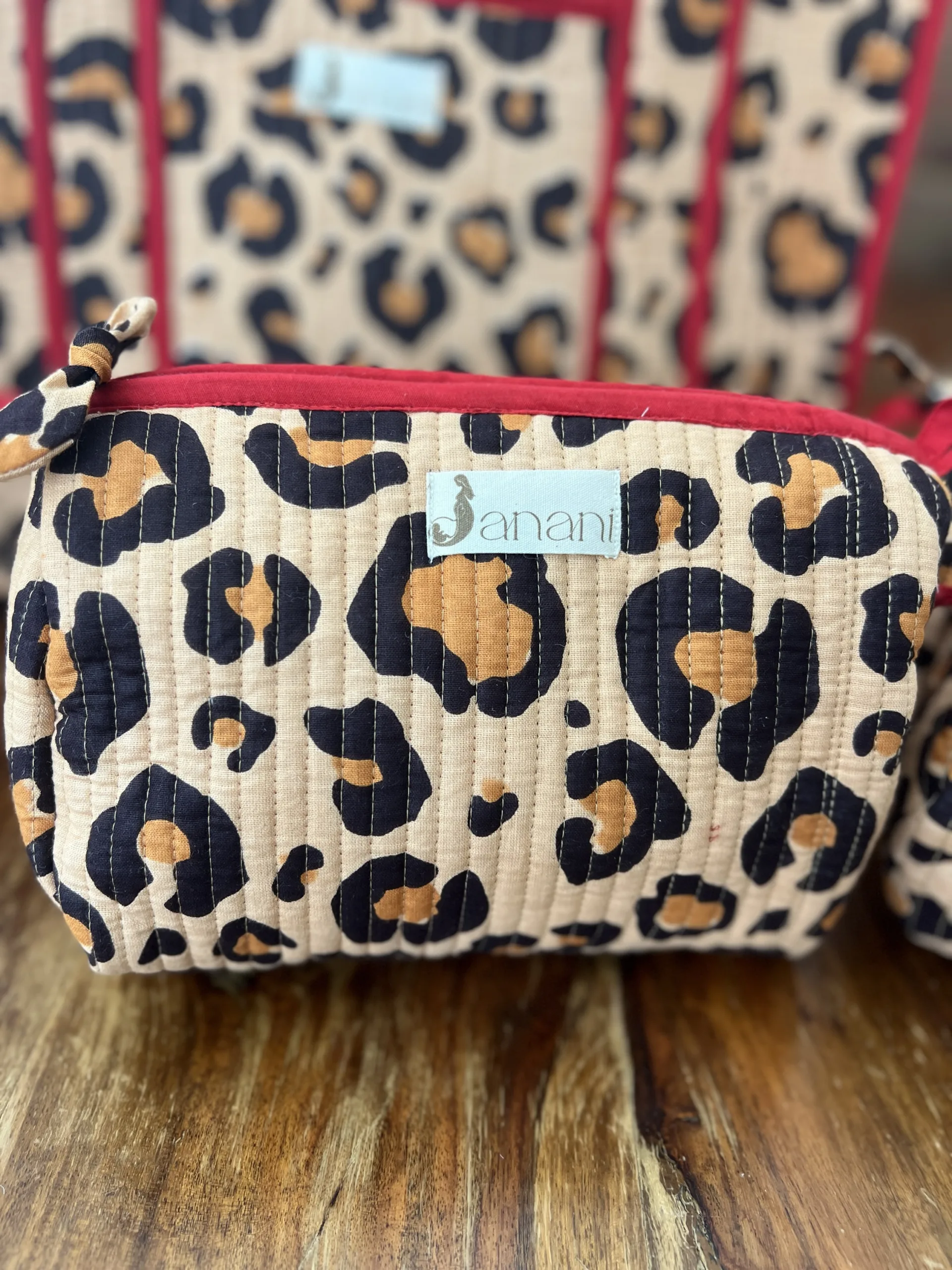 Wild Muse Wash Bag - Image 2