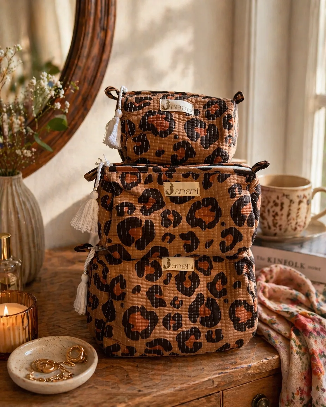 Leopard Wash Bag Set - Image 2