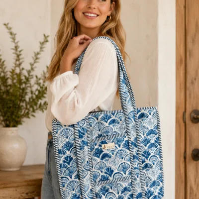 Seashell Serenity Zipper Tote